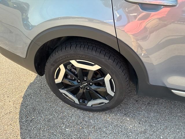 Used 2025 Kia Telluride S FWD image 51