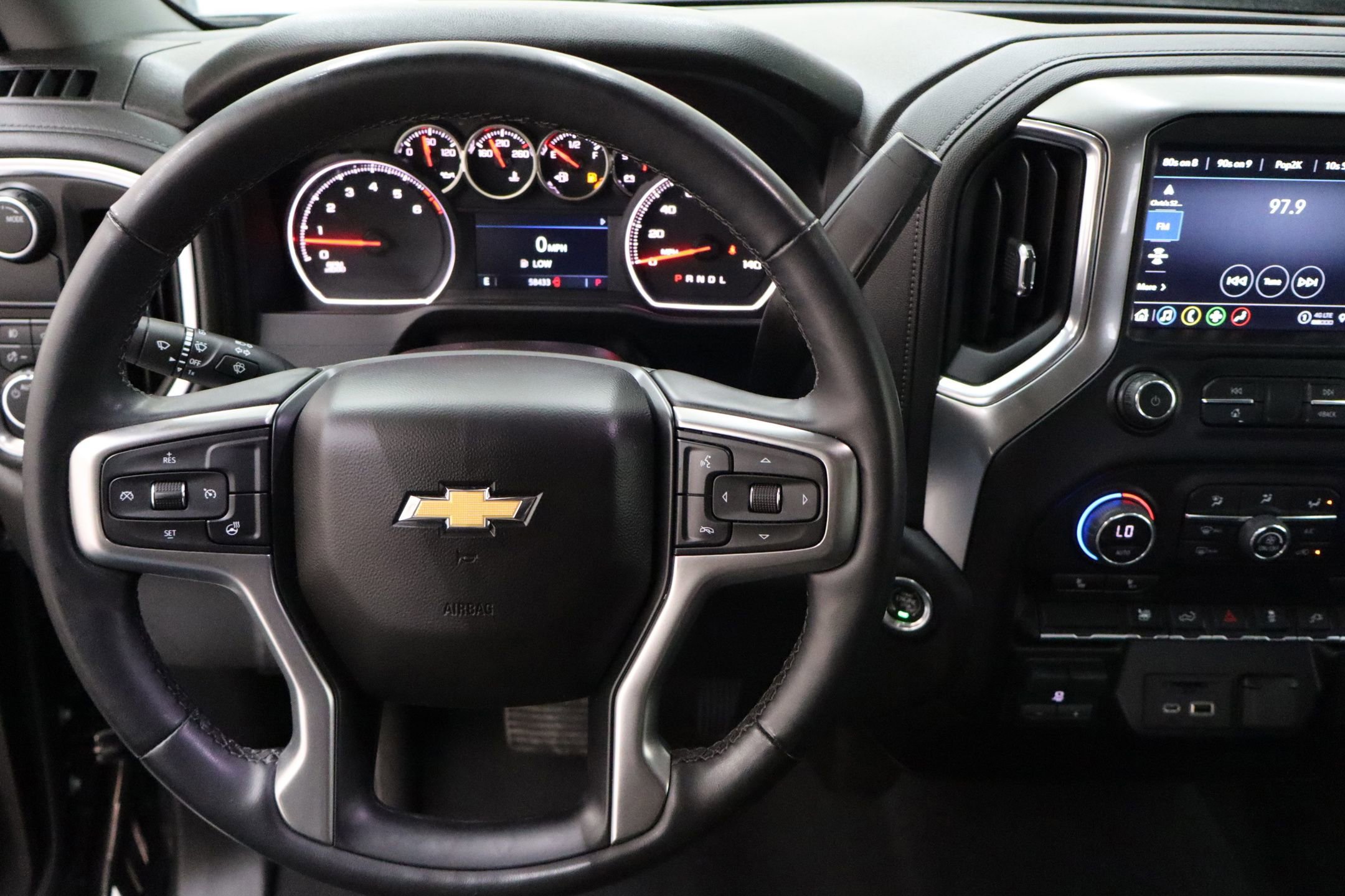 Used 2023 Chevrolet Silverado 3500 LT w/ Convenience Package image 19