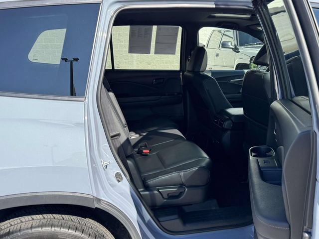 Used 2025 Honda Passport EX-L image 12