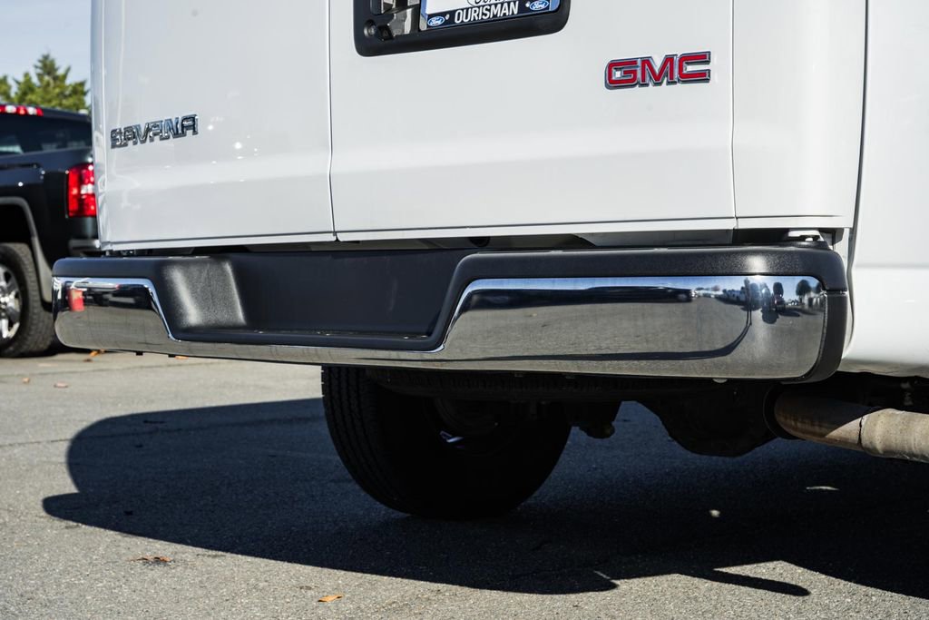 Used 2024 GMC Savana 2500 w/ Driver Convenience Package image 9