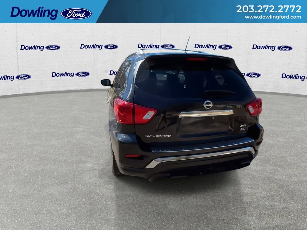 Used 2017 Nissan Pathfinder SL w/ SL Tech Package image 2