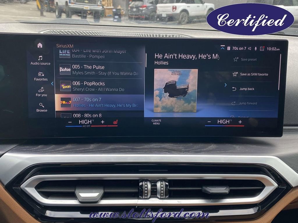 Used 2023 BMW 330i Sedan w/ Premium Package image 27