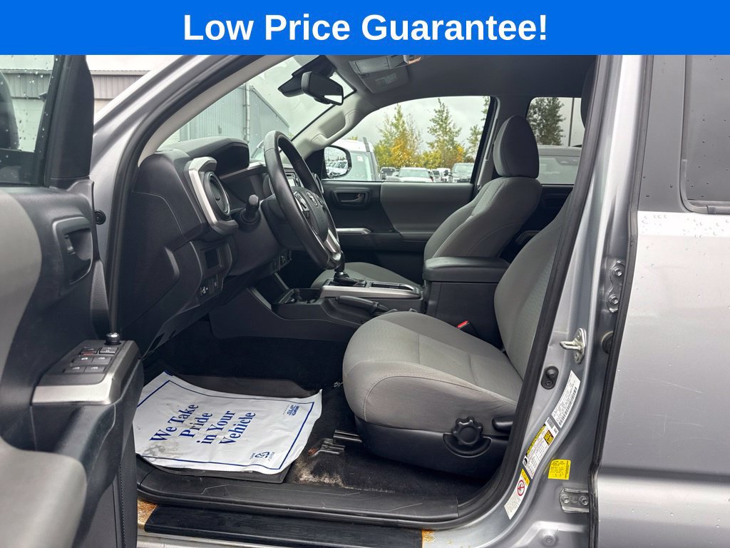 Used 2018 Toyota Tacoma SR5 AWD/4WD image 26