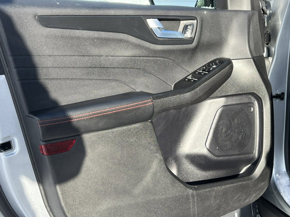 Certified 2023 Ford Escape ST-Line Select image 18