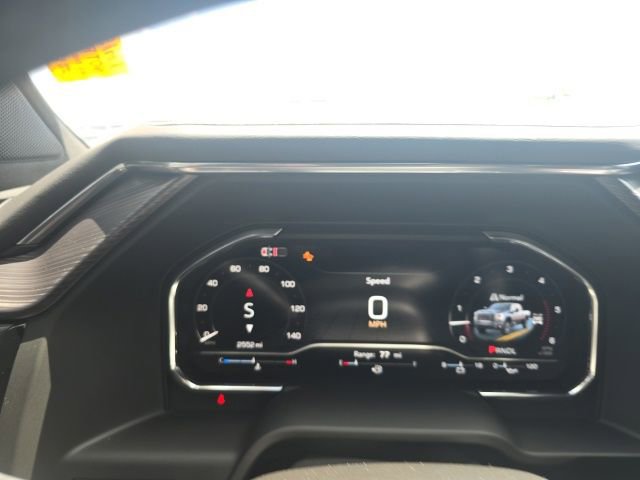 Used 2025 GMC Sierra 3500 Denali Ultimate AWD/4WD image 17