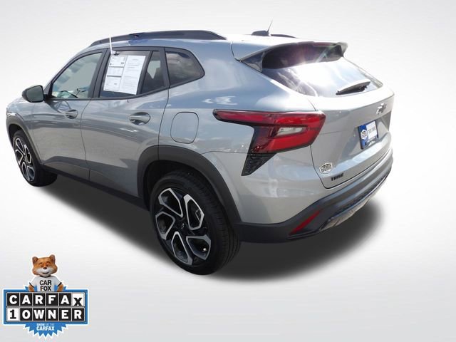 Used 2024 Chevrolet Trax RS w/ Sunroof Package image 3