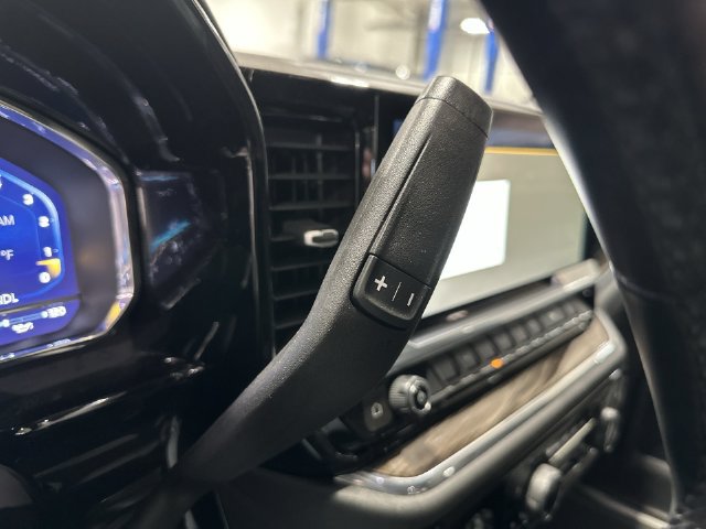 Used 2023 Chevrolet Silverado 1500 LT AWD/4WD image 27