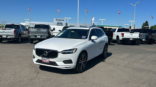 Used 2021 Volvo XC60 T5 Momentum w/ Advanced Package image 8