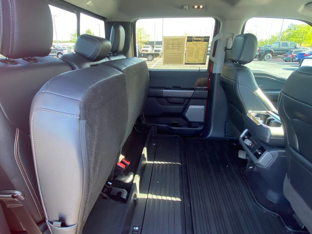 Certified 2022 Ford F150 Lariat w/ Equipment Group 502A High image 26