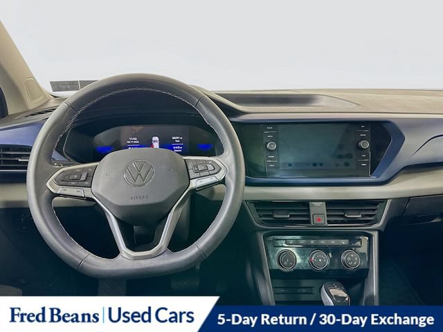 Used 2023 Volkswagen Taos SE w/ Panoramic Sunroof Package AWD/4WD image 25