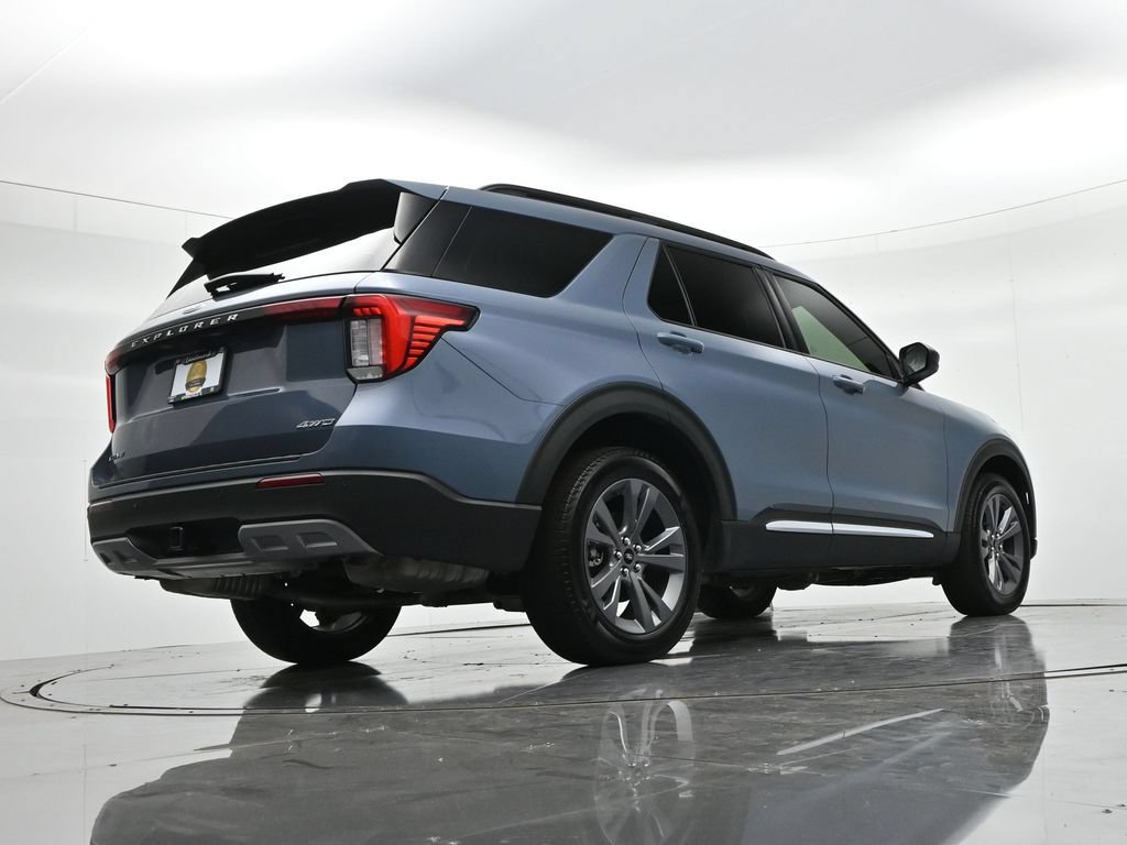 Certified 2025 Ford Explorer Active w/ Active Comfort Package AWD/4WD image 21