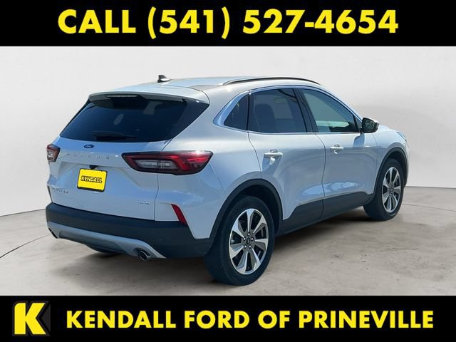 Certified 2025 Ford Escape Platinum AWD/4WD image 5