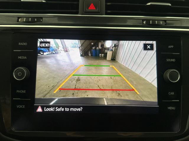 Used 2022 Volkswagen Tiguan SE FWD image 30
