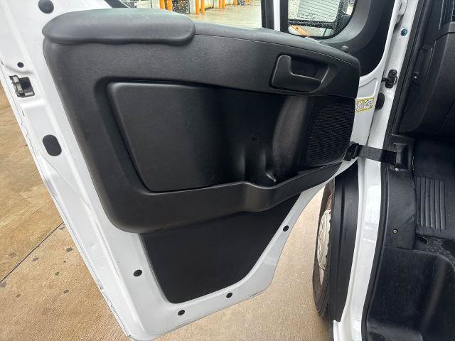 Used 2024 RAM ProMaster 2500 w/ Convenience Group FWD image 12