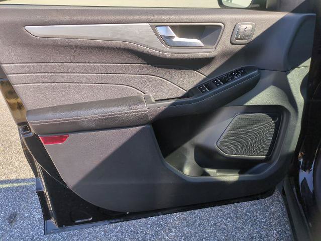 Certified 2023 Ford Escape Platinum AWD/4WD image 10