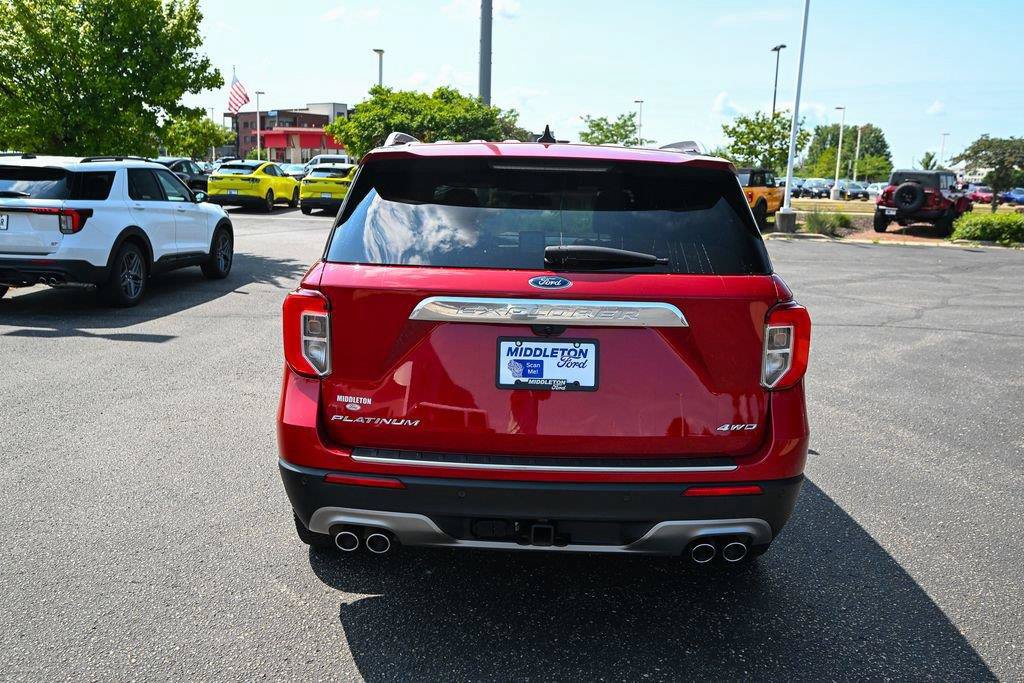 Certified 2022 Ford Explorer Platinum w/ Equipment Group 601A AWD/4WD image 6