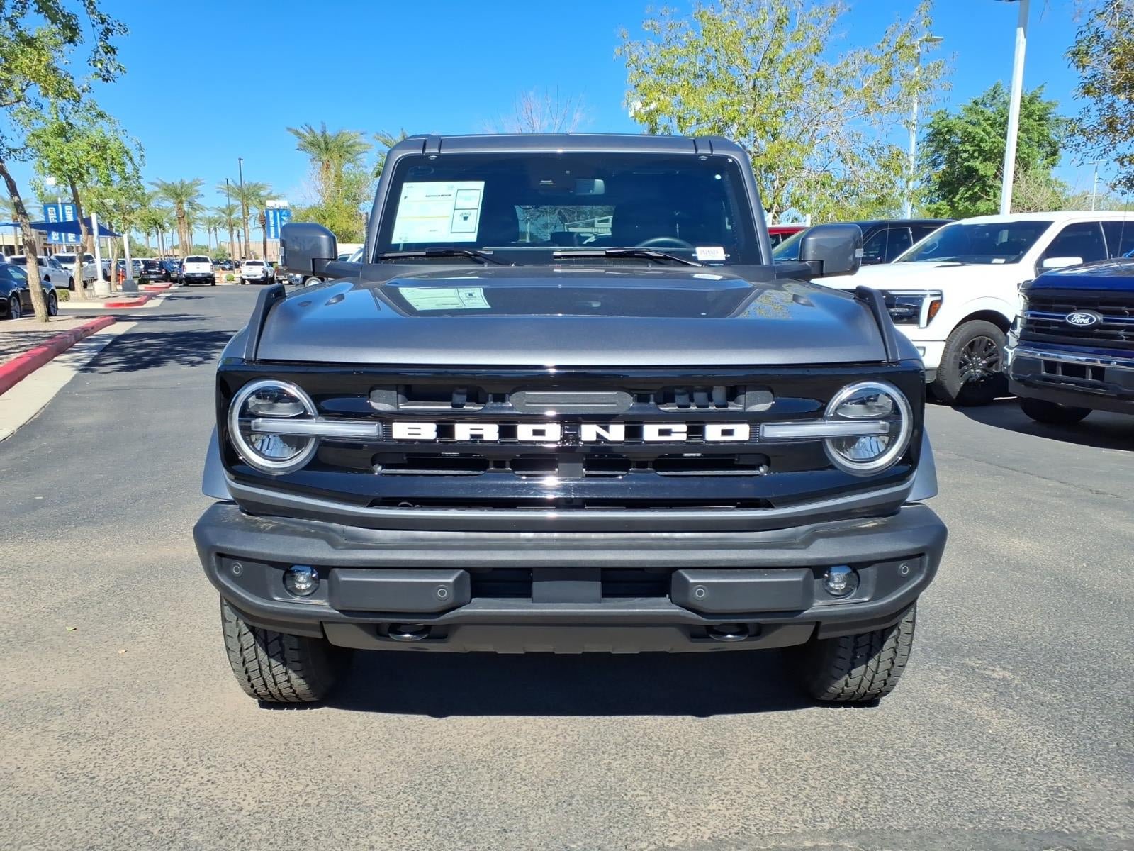 Certified 2024 Ford Bronco Outer Banks AWD/4WD image 2