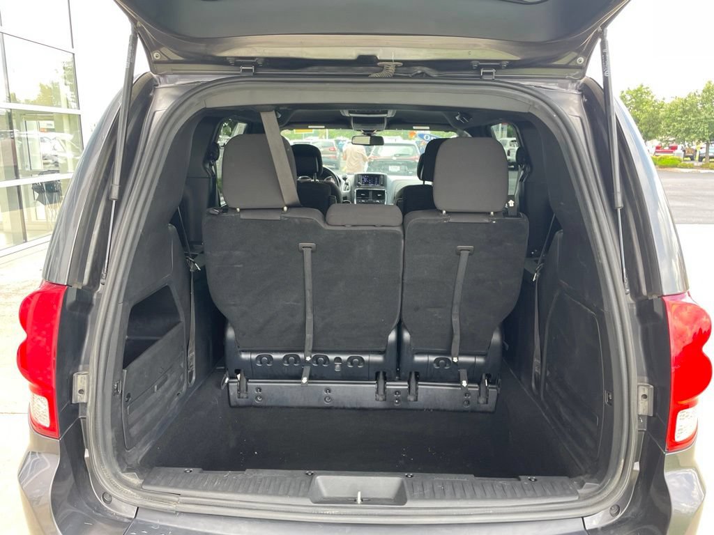 Used 2020 Dodge Grand Caravan SE FWD image 15