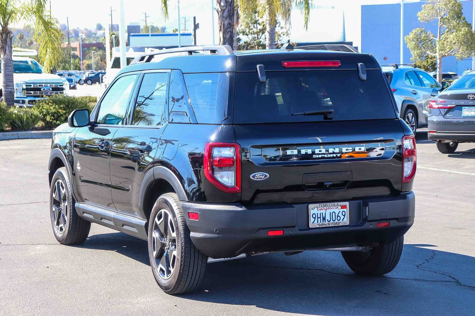 Certified 2023 Ford Bronco Sport Outer Banks AWD/4WD image 6