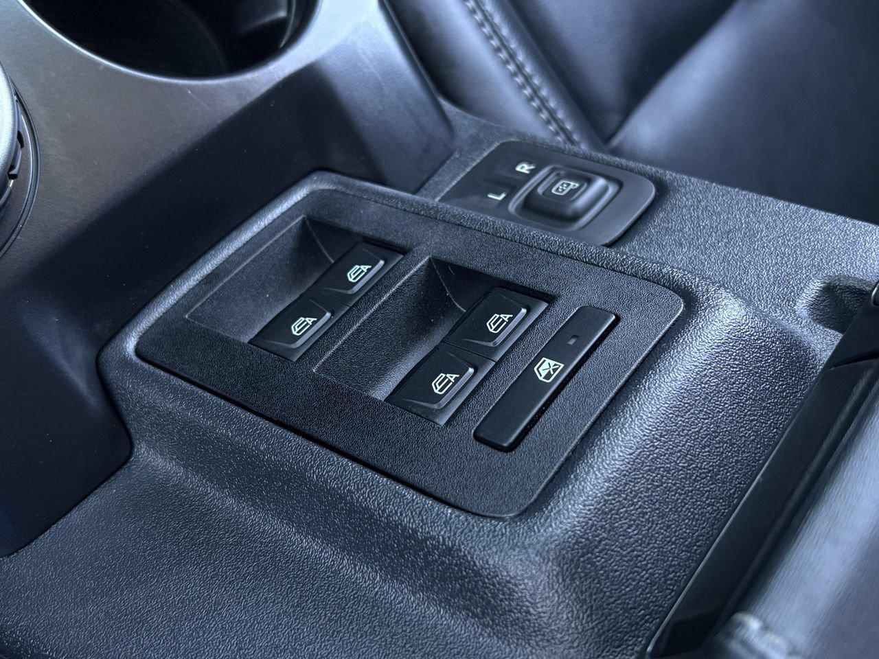 Certified 2025 Ford Bronco Outer Banks AWD/4WD image 26