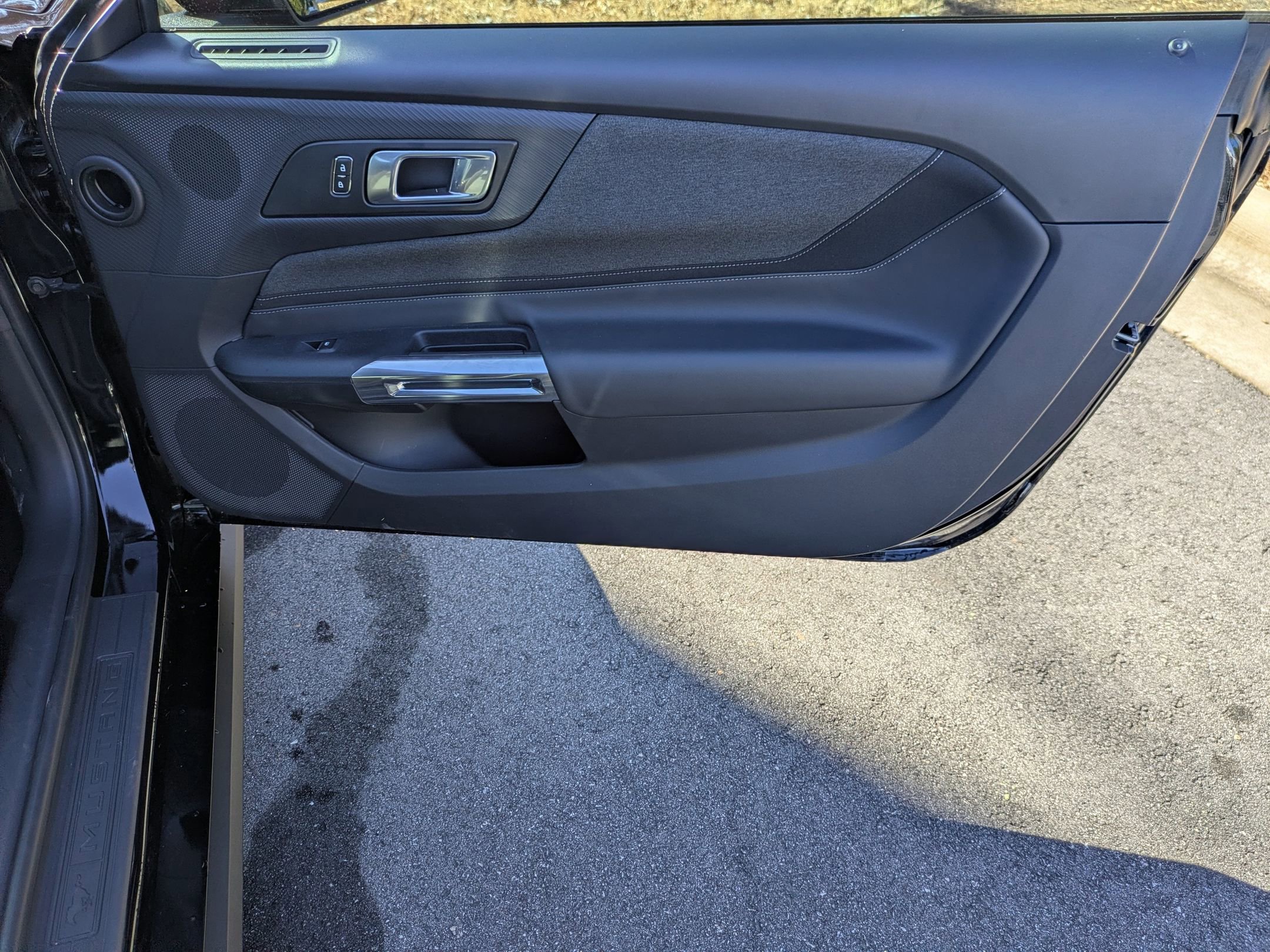 Certified 2025 Ford Mustang GT w/ Mustang Nite Pony Package image 25