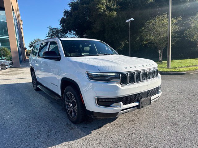 Used 2024 Jeep Wagoneer L Series II w/ Flexible Seating Group RWD image 10