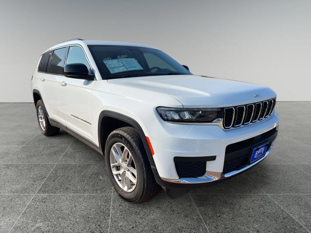 Used 2023 Jeep Grand Cherokee L Laredo image 7