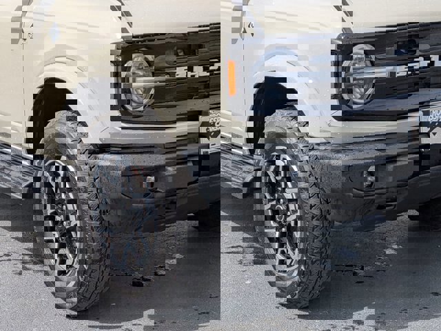 Certified 2025 Ford Bronco Outer Banks image 8