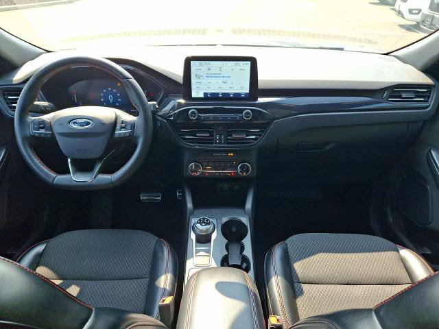 Certified 2024 Ford Escape ST-Line AWD/4WD image 10