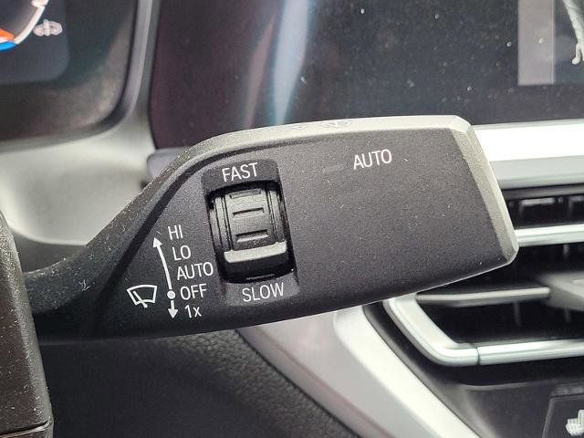 Used 2022 BMW 330i Sedan w/ Convenience Package image 33