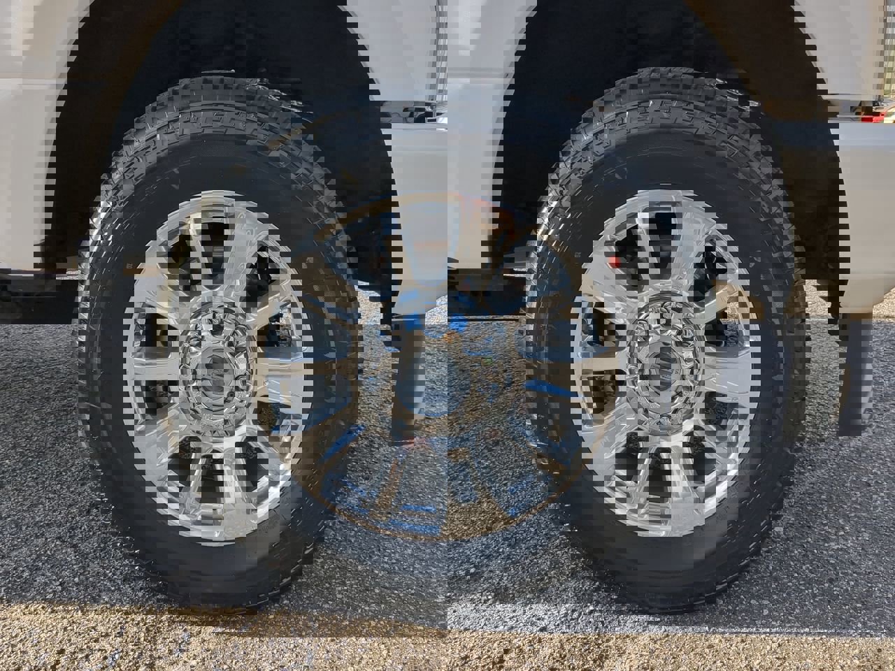 Certified 2022 Ford F250 Limited w/ FX4 Off-Road Package image 9