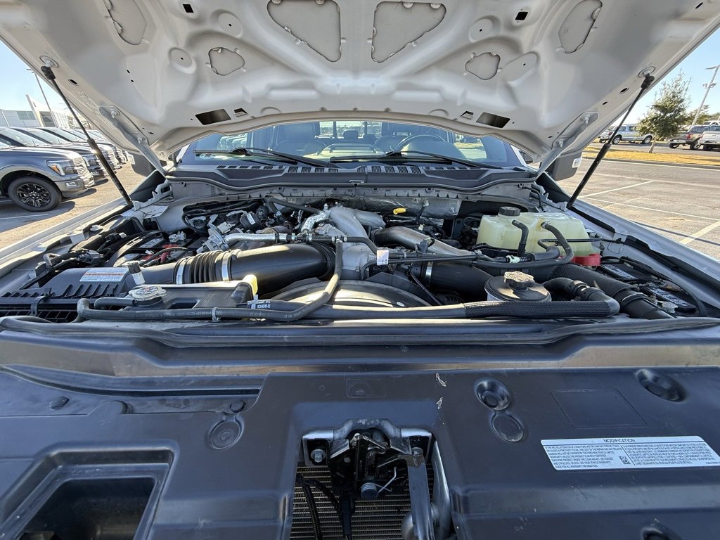 Certified 2022 Ford F450 Platinum w/ FX4 Off-Road Package image 33