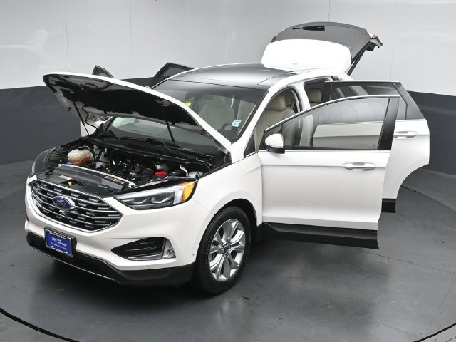 Certified 2019 Ford Edge Titanium w/ Equipment Group 301A AWD/4WD image 56