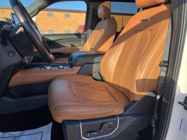 Certified 2022 Ford Expedition Platinum image 23