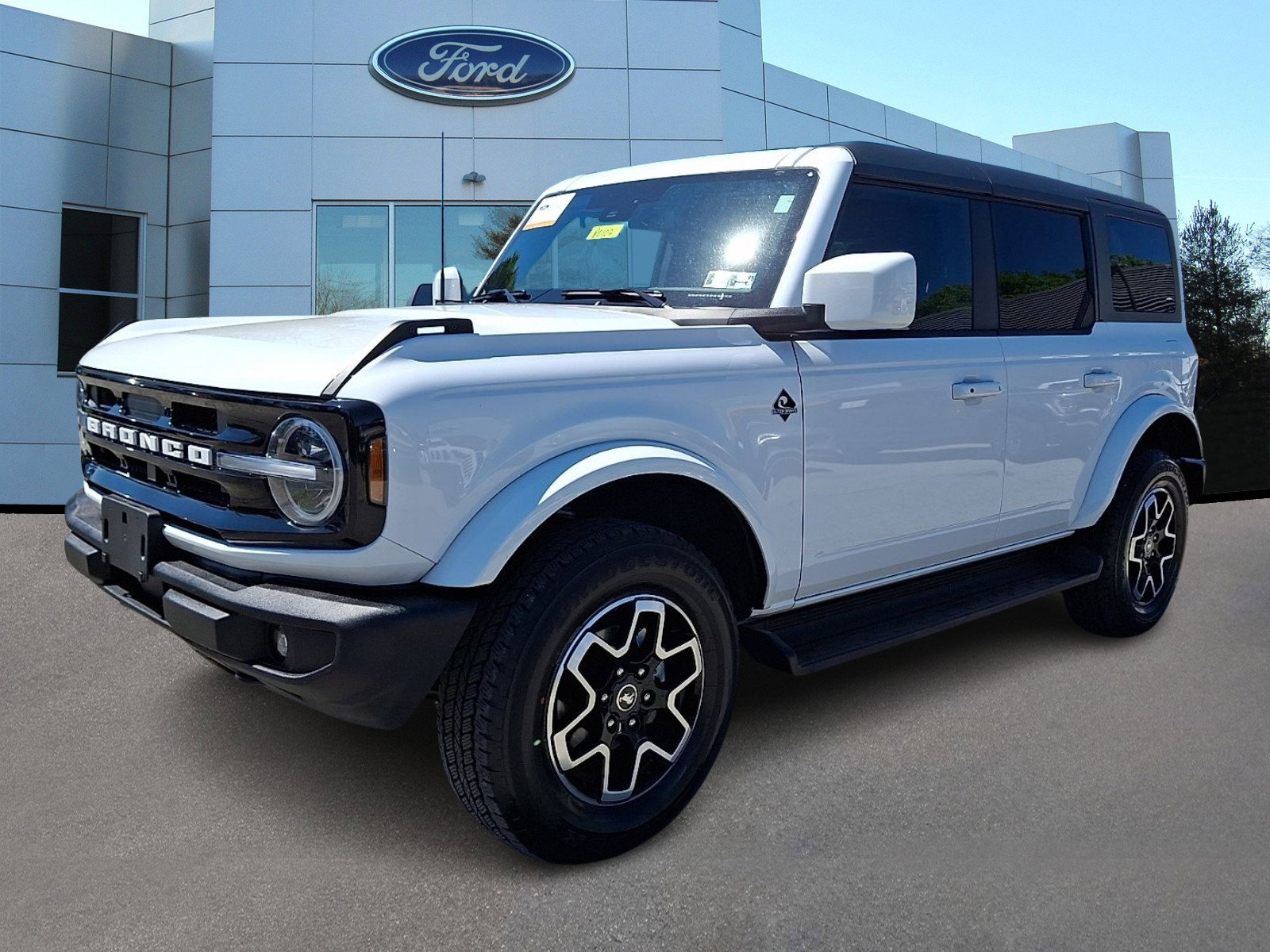 Certified 2025 Ford Bronco Outer Banks AWD/4WD image 4