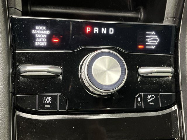 Used 2023 Jeep Grand Cherokee Overland AWD/4WD image 27