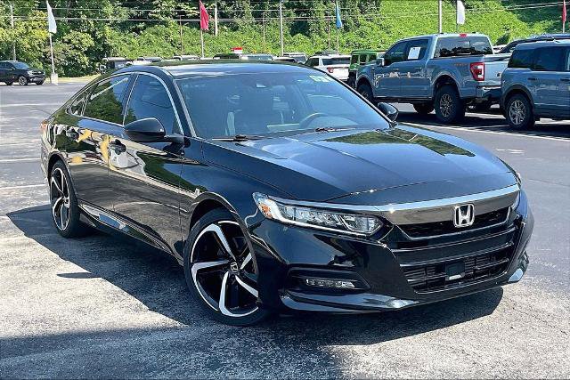 Used 2019 Honda Accord Sport image 2