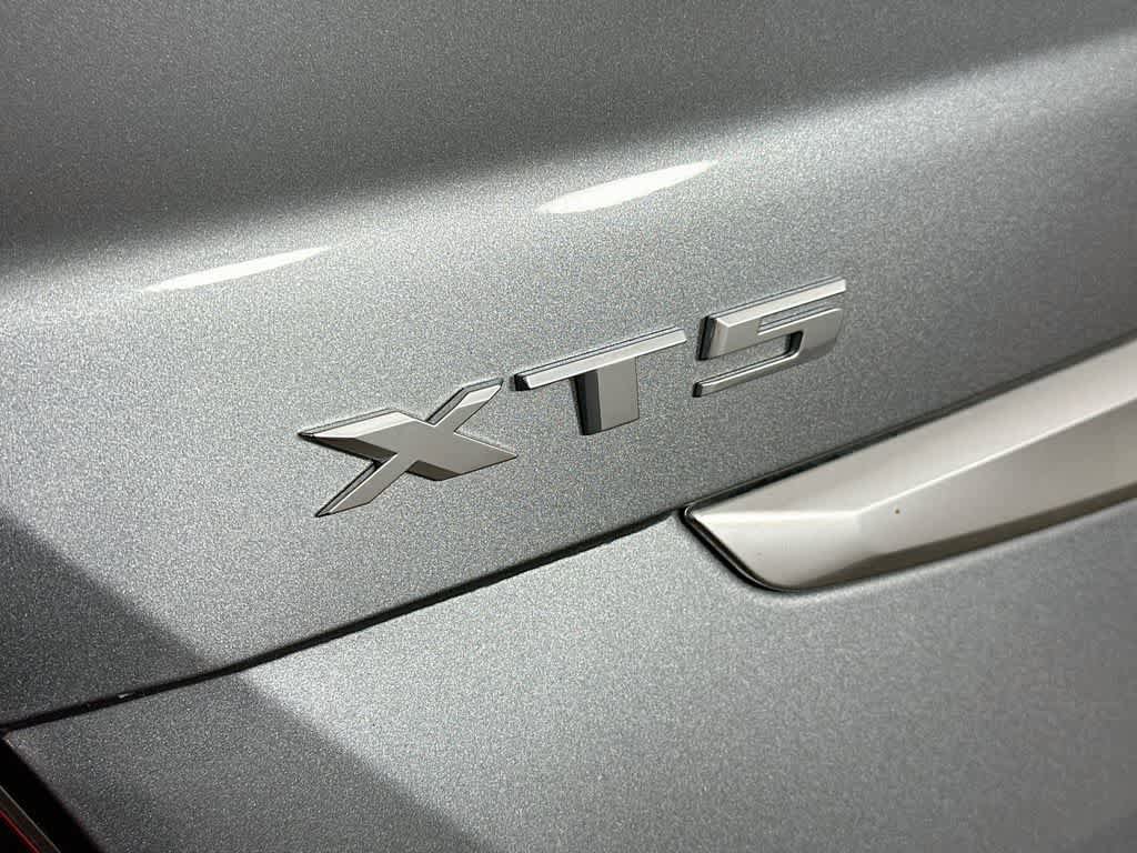 Used 2021 Cadillac XT5 Premium Luxury FWD image 7