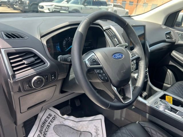 Certified 2024 Ford Edge Titanium w/ Equipment Group 301A AWD/4WD image 7