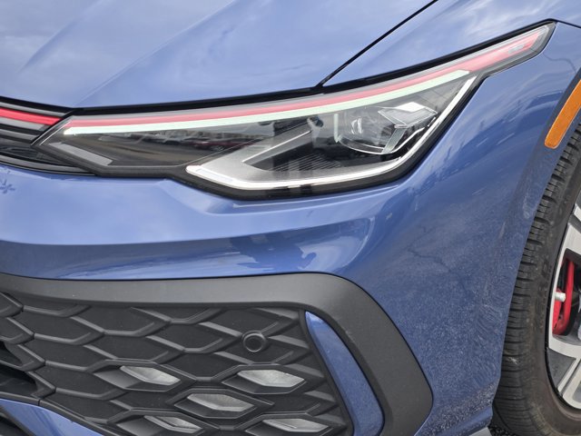 Used 2026 Volkswagen GTI SE FWD image 9