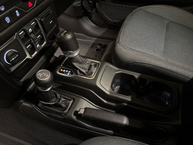 Used 2025 Jeep Wrangler Unlimited Sport AWD/4WD image 29