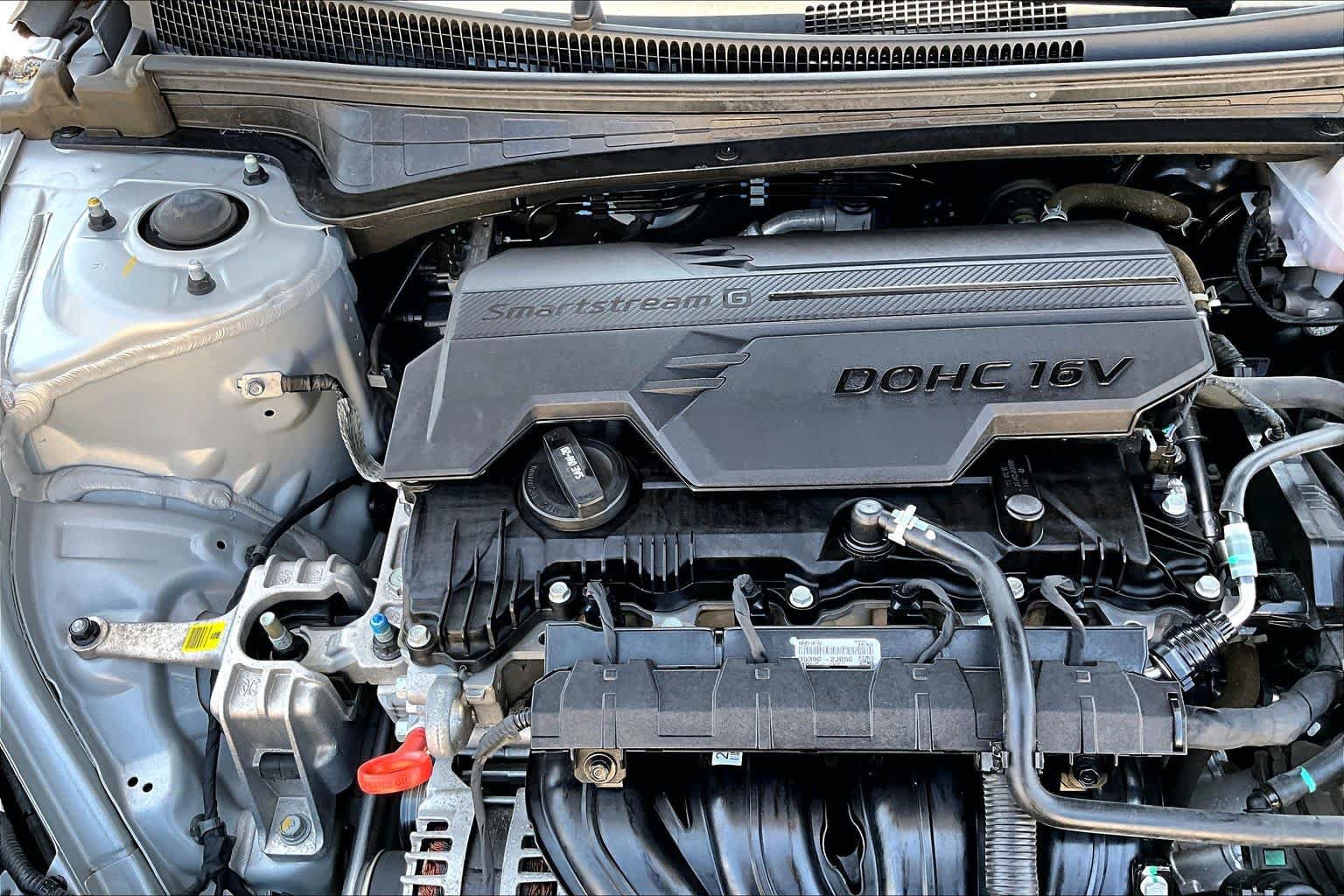 Used 2022 Hyundai Elantra SEL w/ Convenience + Premium Package FWD image 33