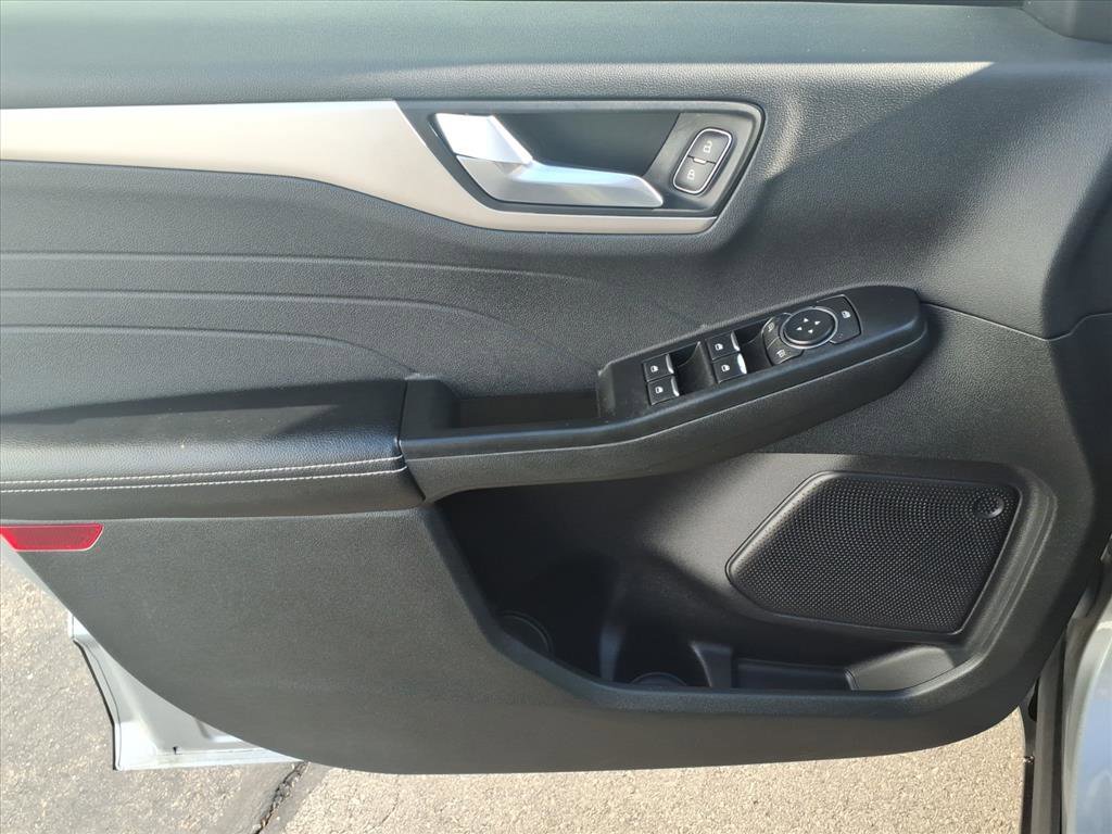 Certified 2022 Ford Escape SEL image 11