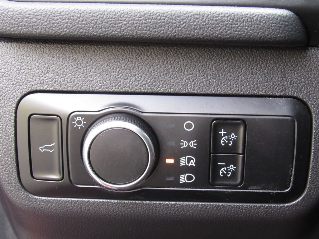 Certified 2024 Ford Escape ST-Line w/ Tech Pack #1 AWD/4WD image 33