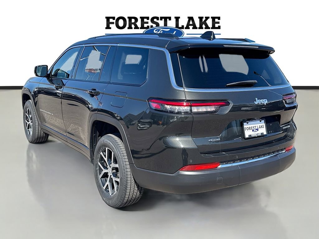 Used 2023 Jeep Grand Cherokee L Limited AWD/4WD image 5