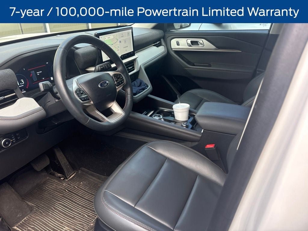 Certified 2025 Ford Explorer Active w/ Active Comfort Package RWD image 4