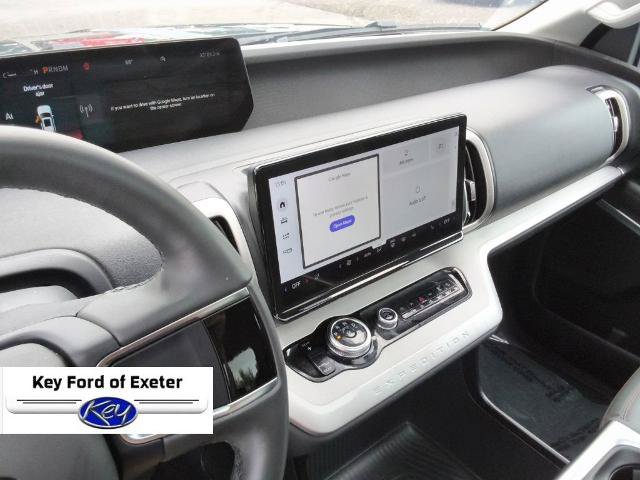 Certified 2025 Ford Expedition Active AWD/4WD image 38
