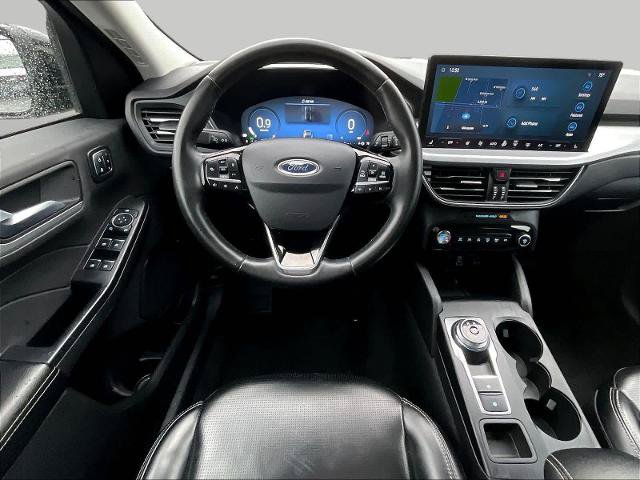 Certified 2024 Ford Escape Platinum AWD/4WD image 10