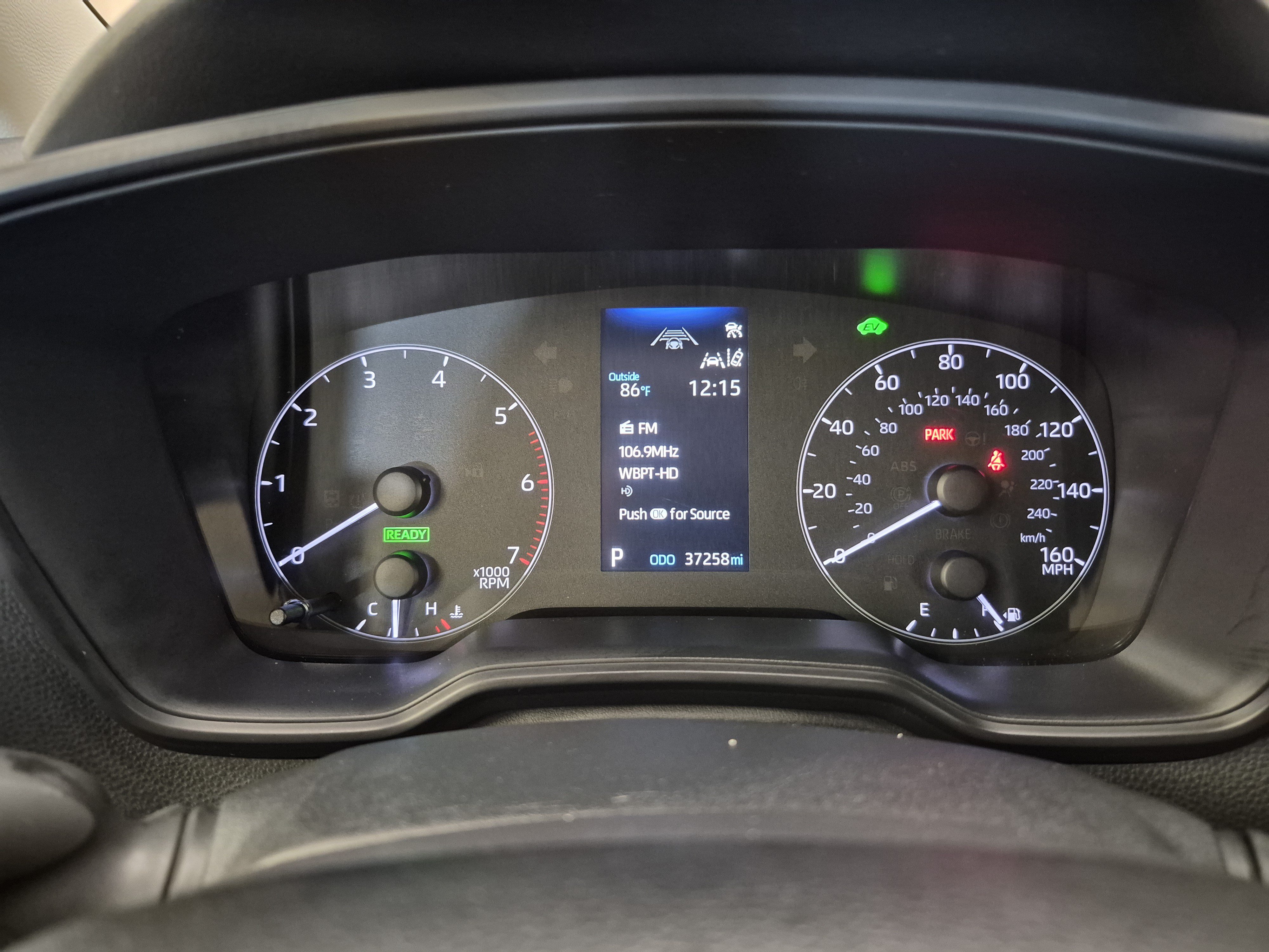 Used 2025 Toyota Corolla LE FWD image 20