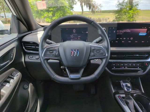 Used 2025 Buick Envista Avenir FWD image 18